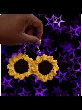 4PC Handmade Yellow Sunflower Crochet Keychain